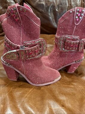 Club EXX Pink Crystal Studded Western Ankle Boots size 7